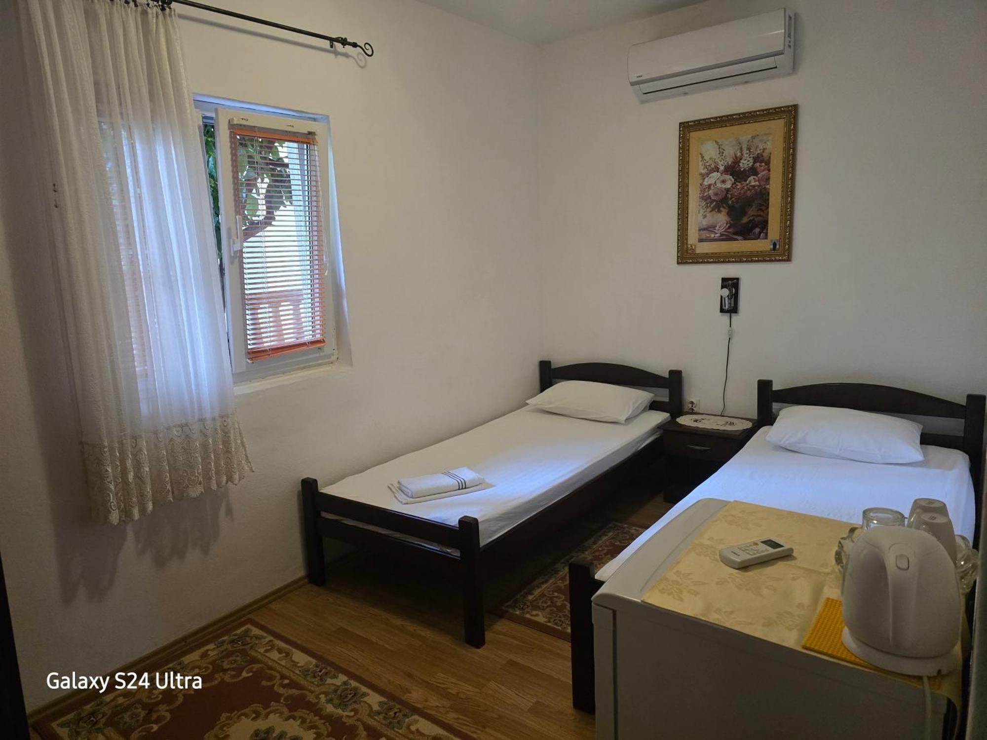 Guesthouse Djacic Budva Rum bild